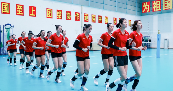 配资伐 中国女排冲刺世锦赛！李盈莹恢复神速 高意被赵勇点名 全队战术升级